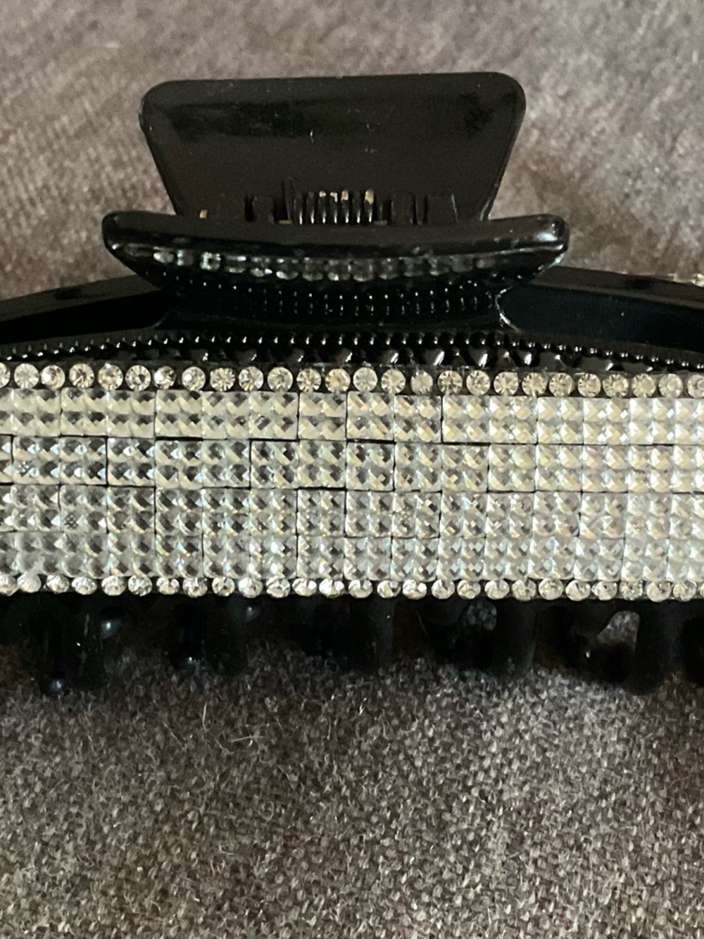 Black Rhinestone Embellished Hair Claw Clip